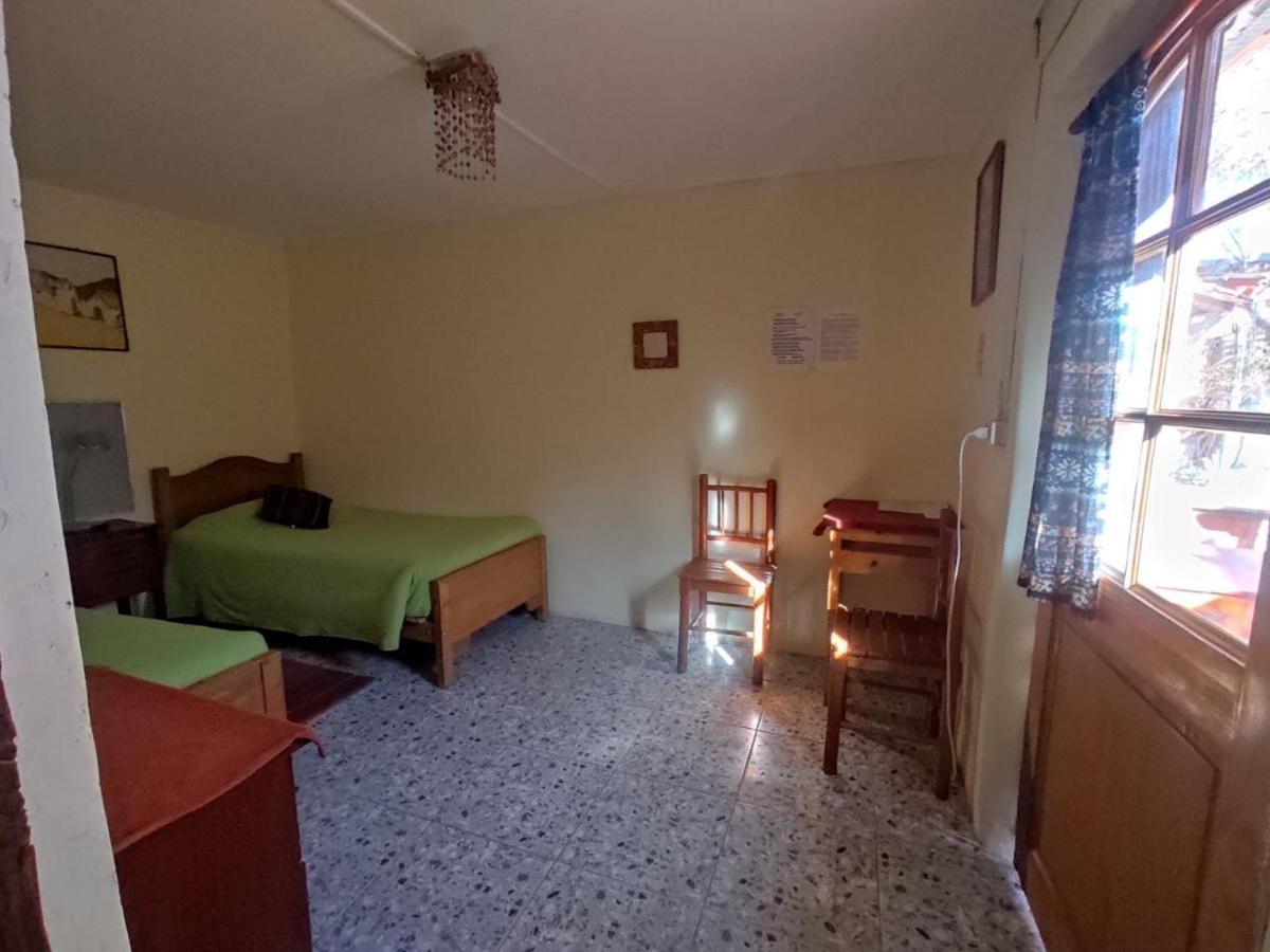 Hostal Sonchek Vandrerhjem San Pedro de Atacama Eksteriør bilde