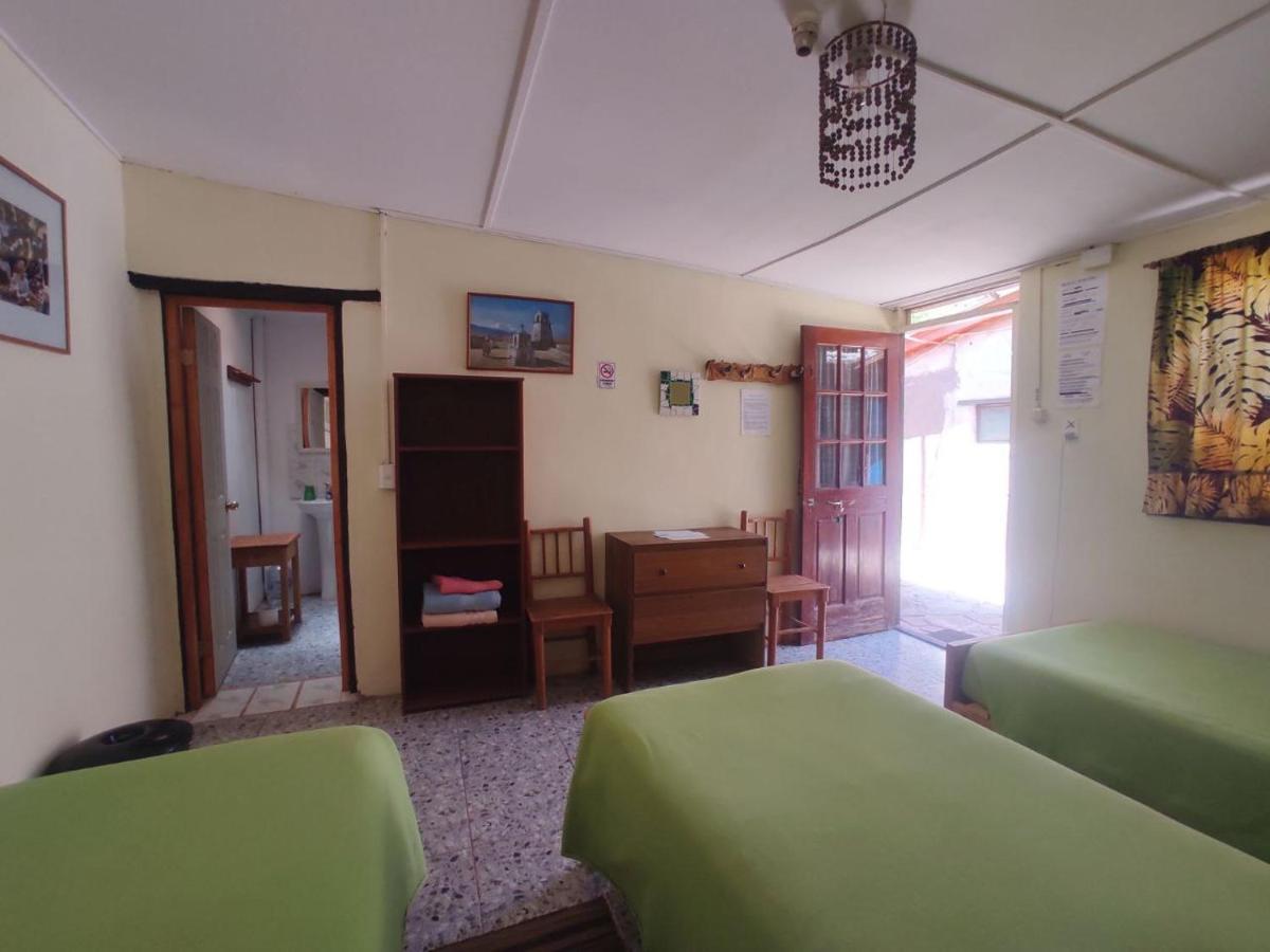 Hostal Sonchek Vandrerhjem San Pedro de Atacama Eksteriør bilde